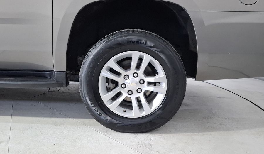 Chevrolet Suburban 5.3 B LT AUTO Suv 2019