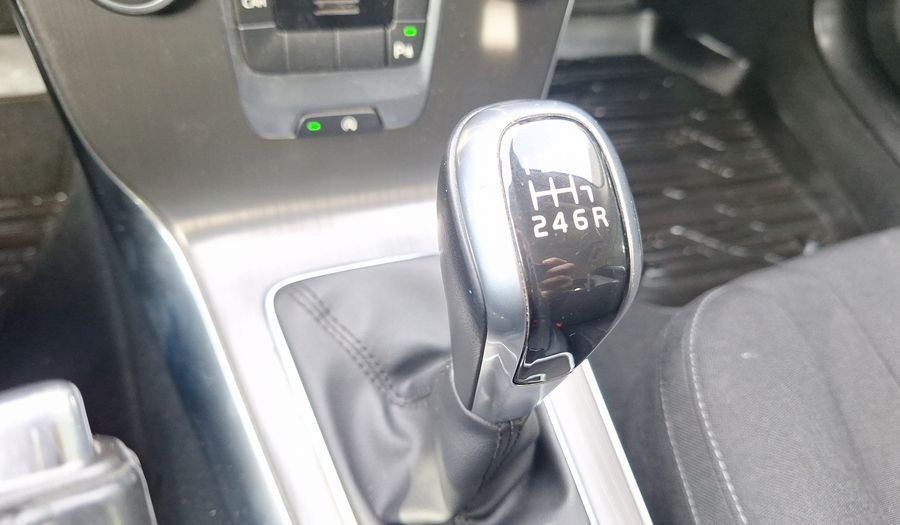 Volvo V40 2.0 T4 Hatchback 2016