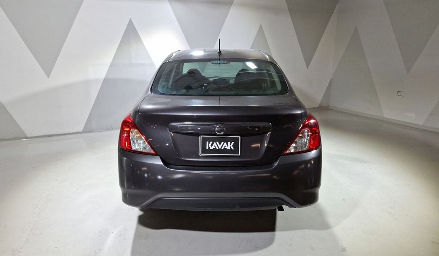 Nissan Versa 1.6 SENSE TA AC Sedan 2016