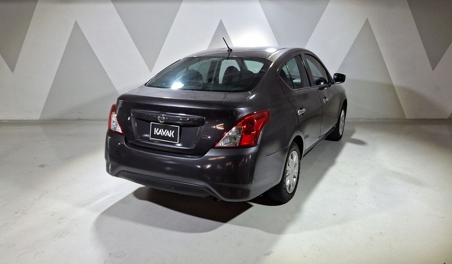 Nissan Versa 1.6 SENSE TA AC Sedan 2016