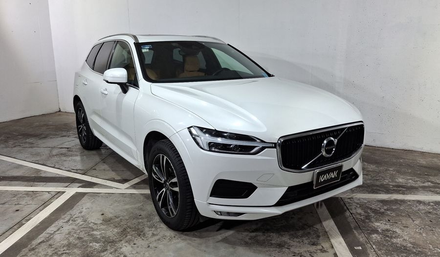 Volvo Xc60 2.0 T5 MOMENTUM AUTO 4WD Suv 2020