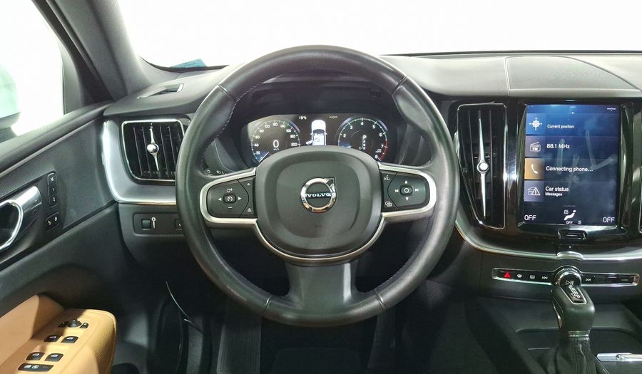 Volvo Xc60 2.0 T5 MOMENTUM AUTO 4WD Suv 2020