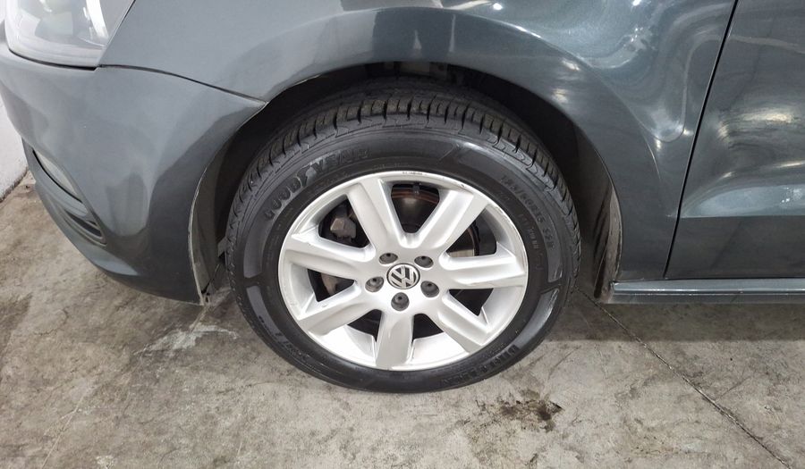 Volkswagen Polo 1.6 TIPTRONIC Hatchback 2015
