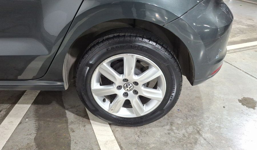 Volkswagen Polo 1.6 TIPTRONIC Hatchback 2015