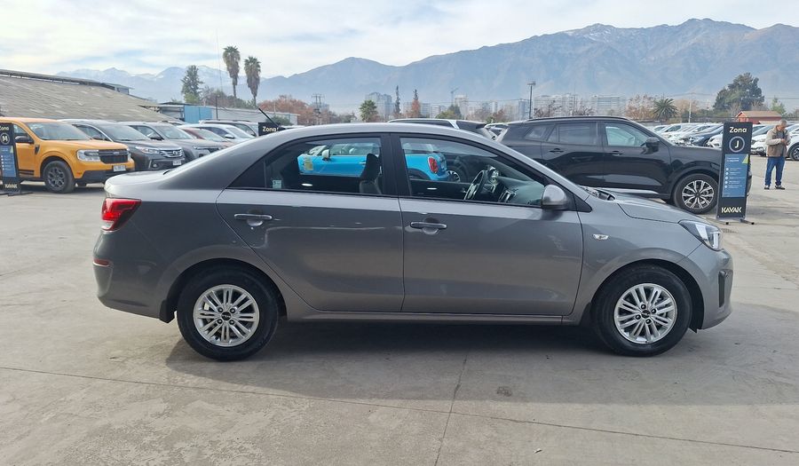 Kia Soluto 1.4 EX HIGH Sedan 2026