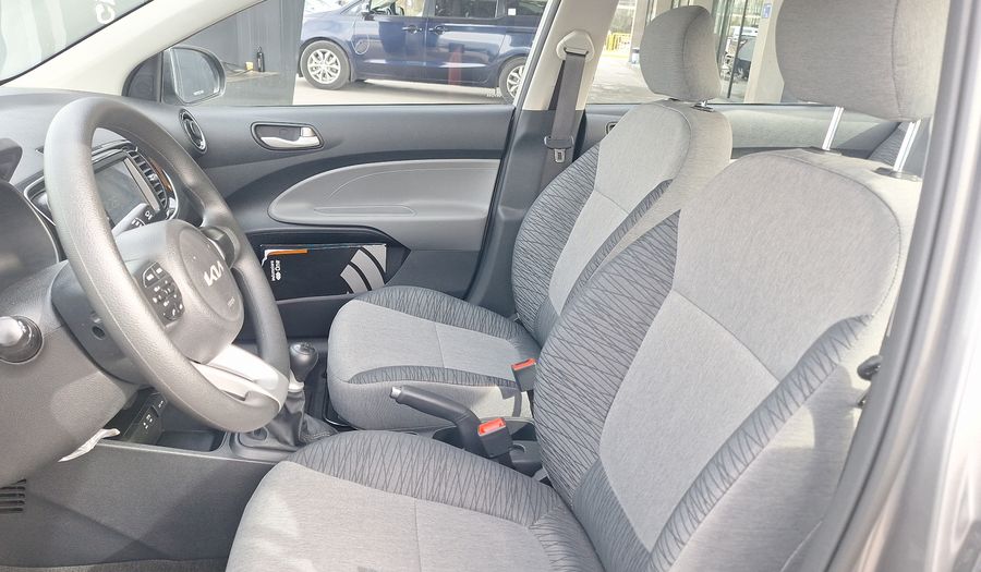 Kia Soluto 1.4 EX HIGH Sedan 2026
