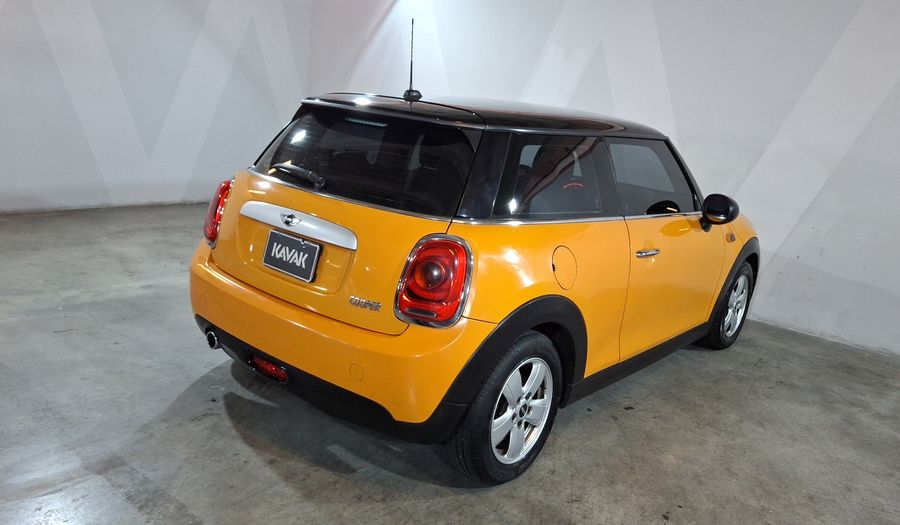 Mini Cooper 1.5 COOPER SALT Hatchback 2015