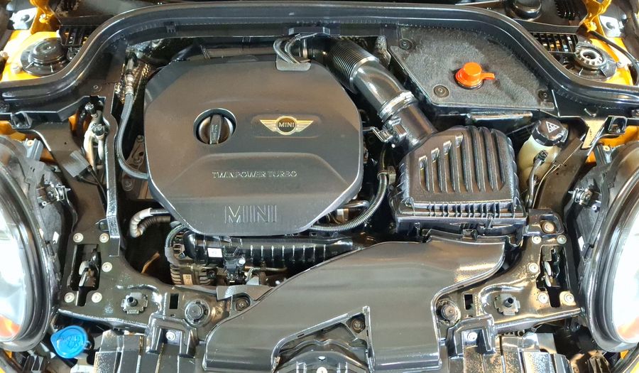 Mini Cooper 1.5 COOPER SALT Hatchback 2015