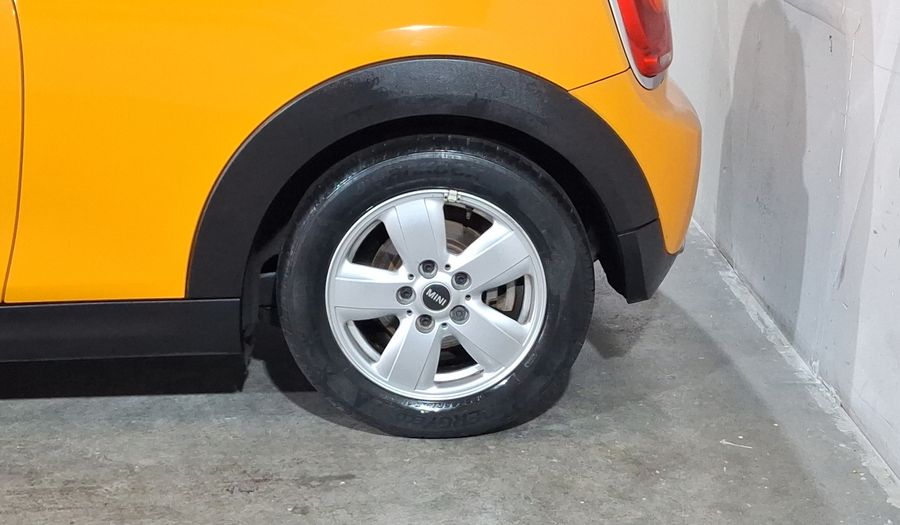 Mini Cooper 1.5 COOPER SALT Hatchback 2015