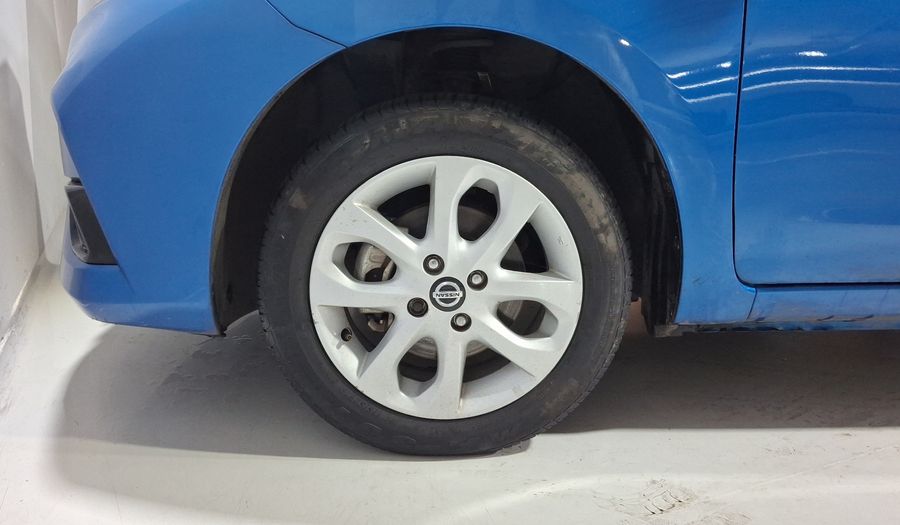 Nissan March 1.6 ADVANCE Hatchback 2021