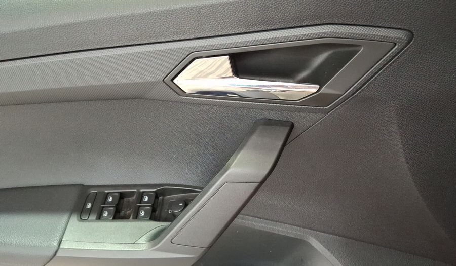 Seat Ibiza 1.6 STYLE AUTO Hatchback 2021