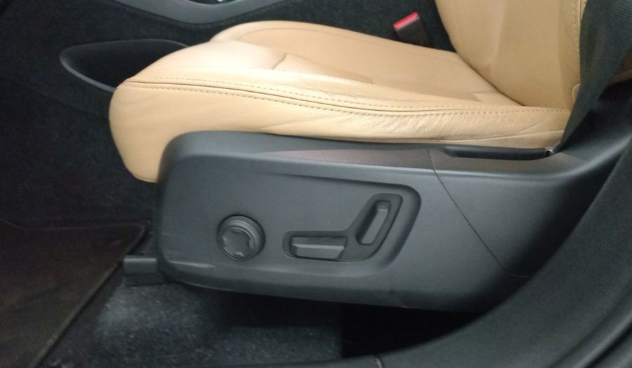 Volvo Xc40 2.0 T5 MOMENTUM AUTO 4WD Suv 2020
