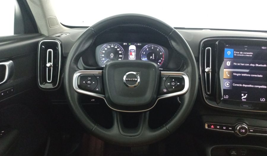 Volvo Xc40 2.0 T5 MOMENTUM AUTO 4WD Suv 2020