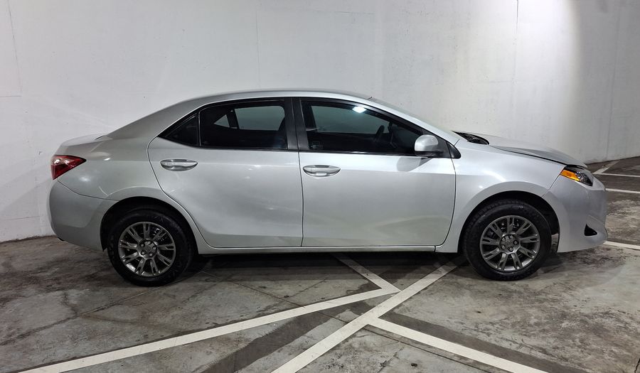 Toyota Corolla 1.8 BASE CVT Sedan 2017
