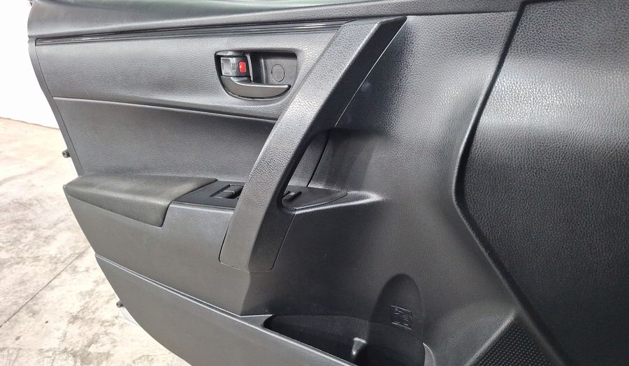 Toyota Corolla 1.8 BASE CVT Sedan 2017