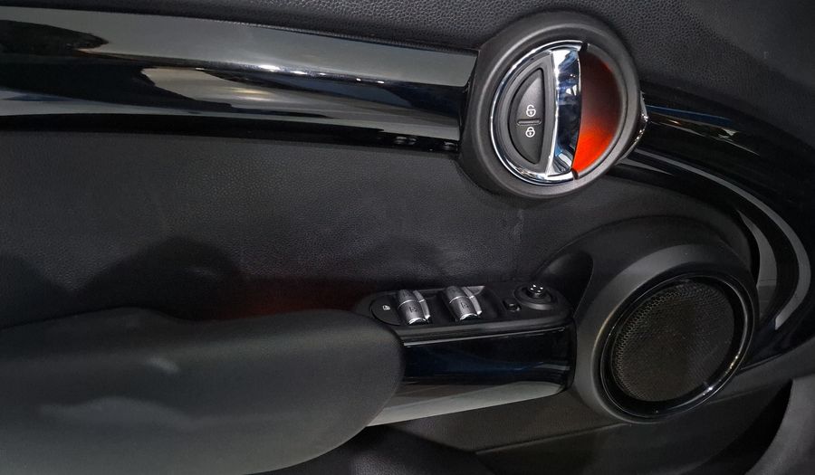 Mini Cooper S 2.0 COOPER CHILI AUTO Hatchback 2018
