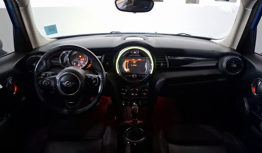 Mini Cooper S 2.0 COOPER CHILI AUTO Hatchback 2018