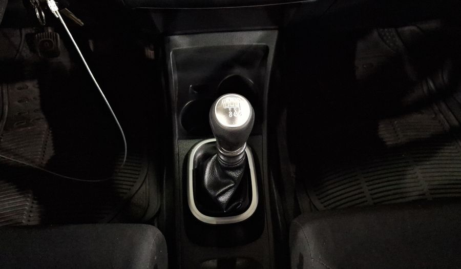 Nissan Tiida 1.8 SENSE MT Sedan 2017