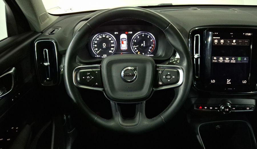 Volvo Xc40 2.0 T4 MOMENTUM AUTO Suv 2022