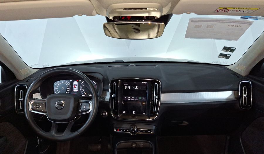 Volvo Xc40 2.0 T4 MOMENTUM AUTO Suv 2022