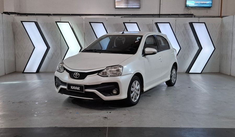 Toyota Etios XLS