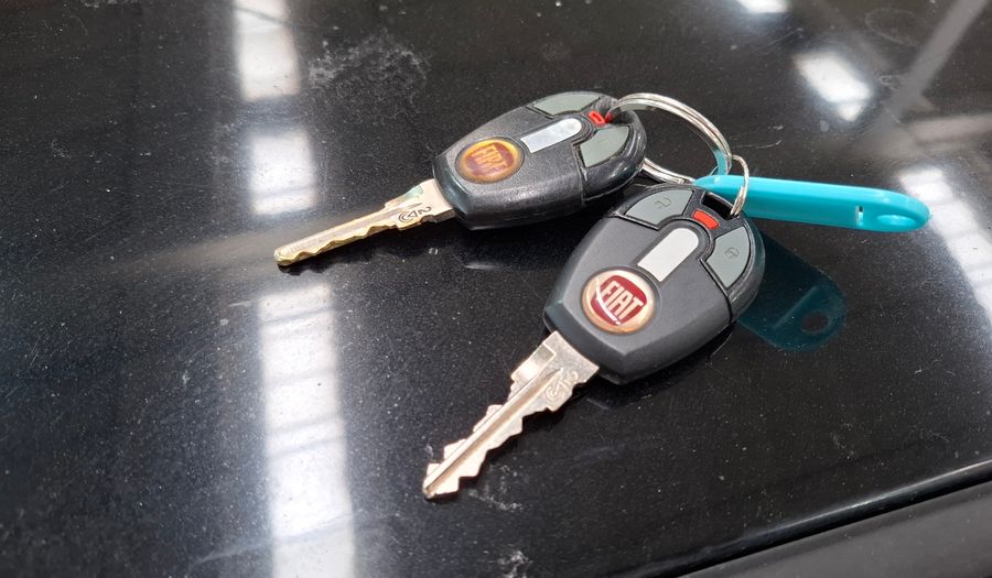 Fiat Palio 1.4 FIRE TOP Hatchback 2015