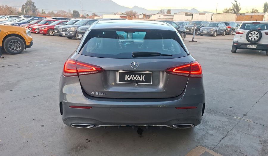 Mercedes Benz Clase A 2.0 250 DCT AMG LINE Hatchback 2019