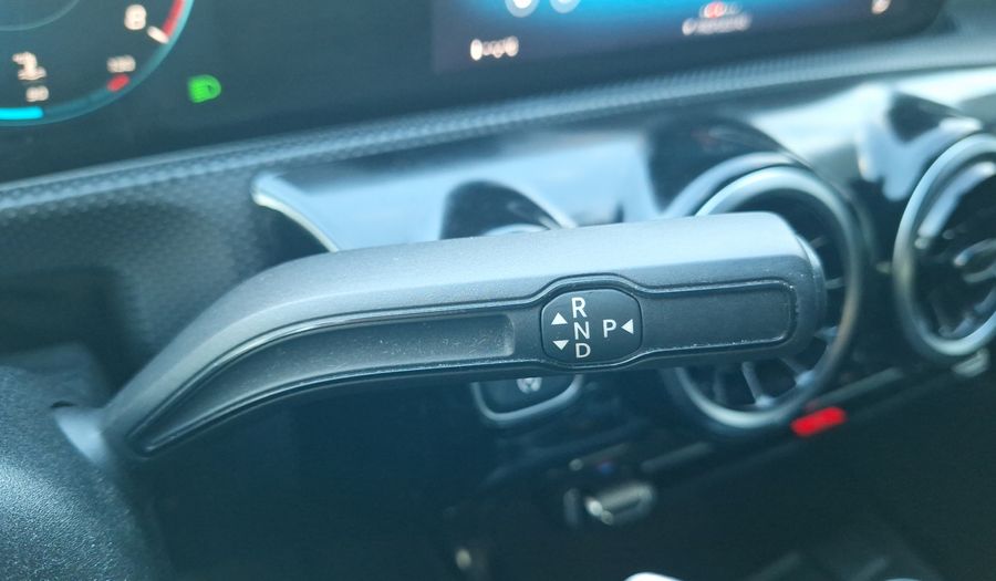 Mercedes Benz Clase A 2.0 250 DCT AMG LINE Hatchback 2019