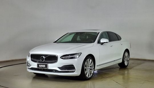 Volvo • S90