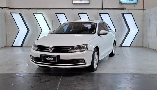 Volkswagen • Vento
