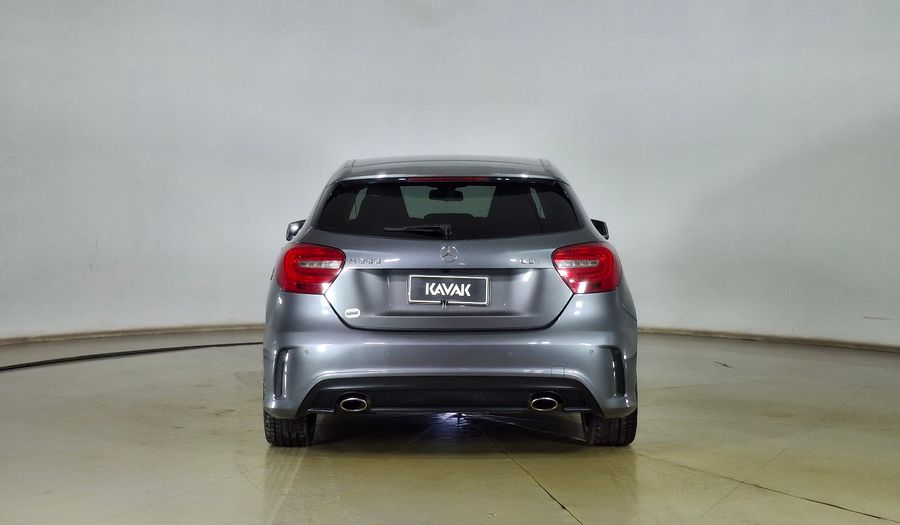 Mercedes Benz Clase A 1.8 200 CDI BLUE EFFICIENCY AUTO Hatchback 2013