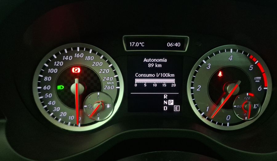 Mercedes Benz Clase A 1.8 200 CDI BLUE EFFICIENCY AUTO Hatchback 2013