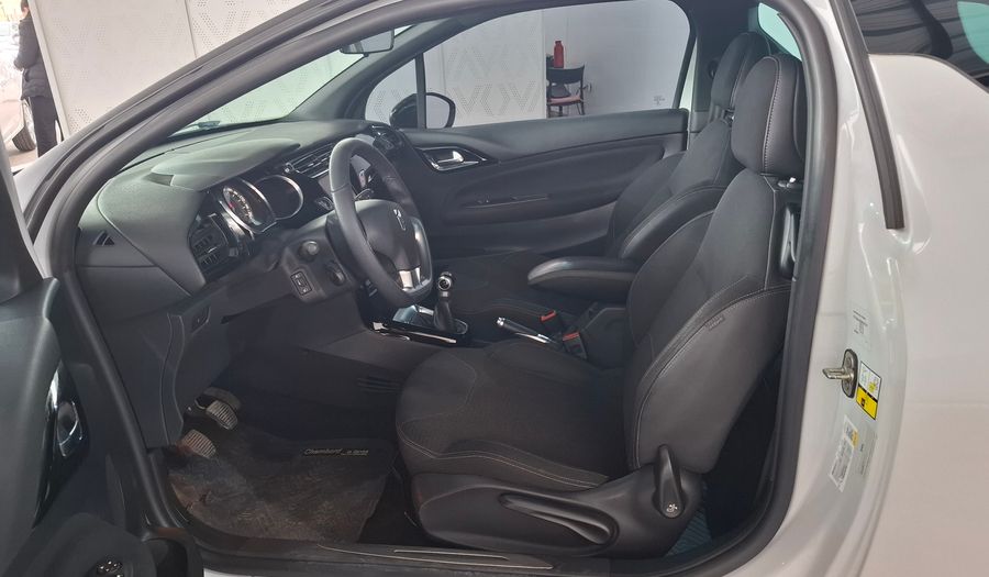 Ds 3 1.6 SO CHIC Hatchback 2016