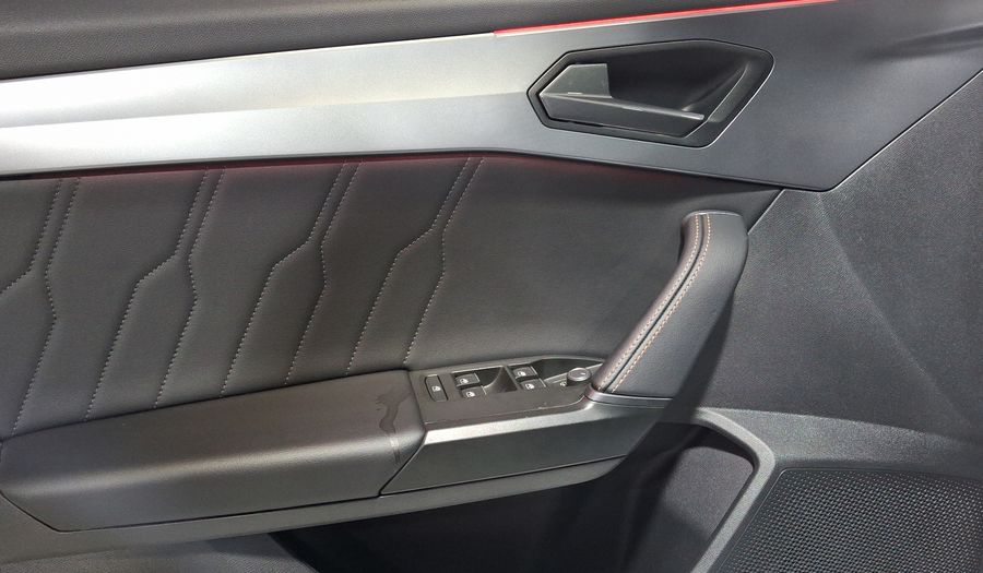 Cupra Leon 2.0 HIGH DCT Hatchback 2023