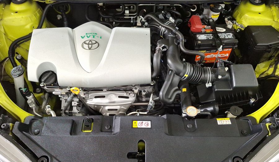 Toyota Yaris 1.5 S AUTO Hatchback 2019