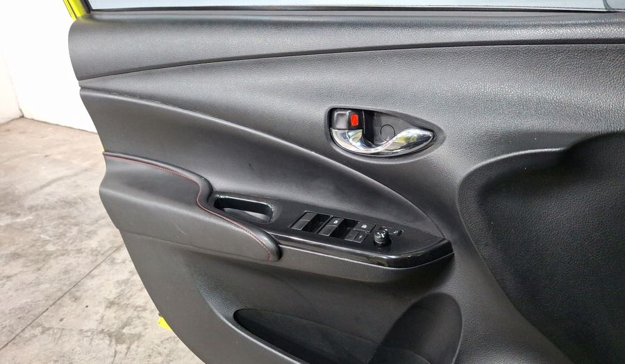 Toyota Yaris 1.5 S AUTO Hatchback 2019