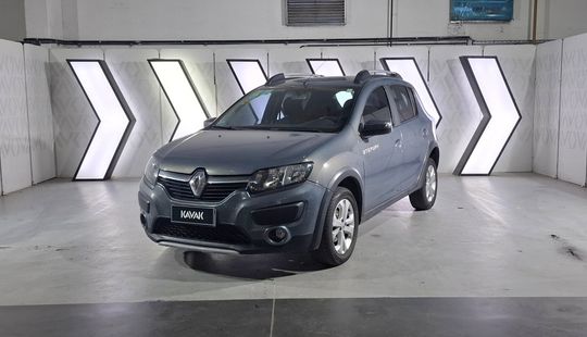 Renault • Sandero Stepway