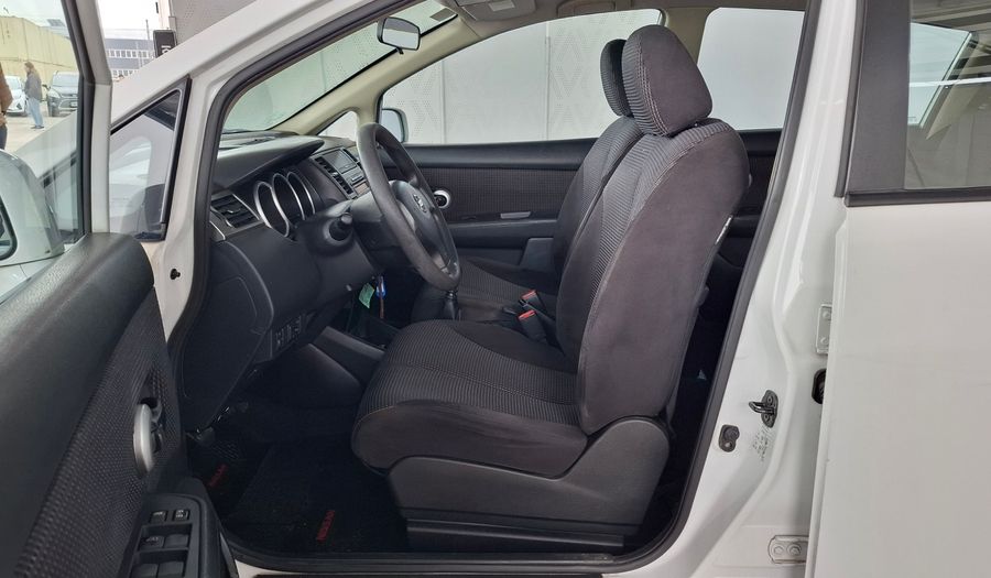 Nissan Tiida 1.8 ACENTA Hatchback 2011