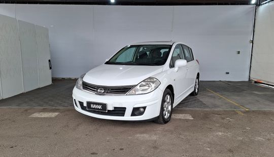Nissan • Tiida