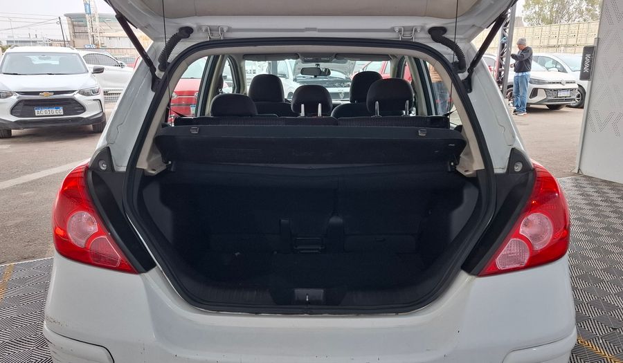 Nissan Tiida 1.8 ACENTA Hatchback 2011