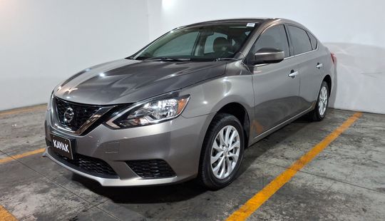 Nissan • Sentra