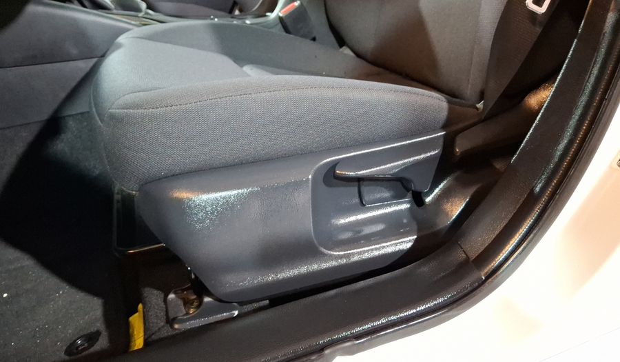 Toyota Corolla 2.0 BASE CVT Sedan 2025