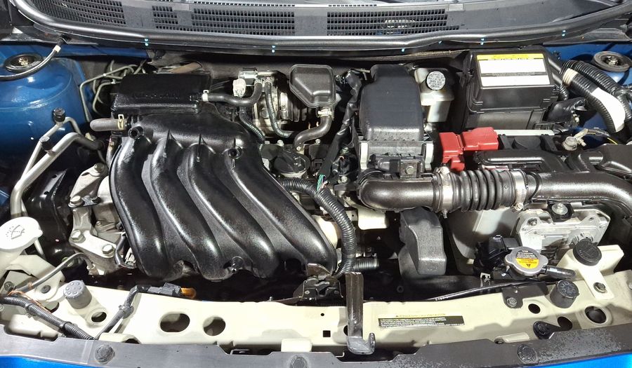 Nissan March 1.6 ADVANCE AT Hatchback 2015
