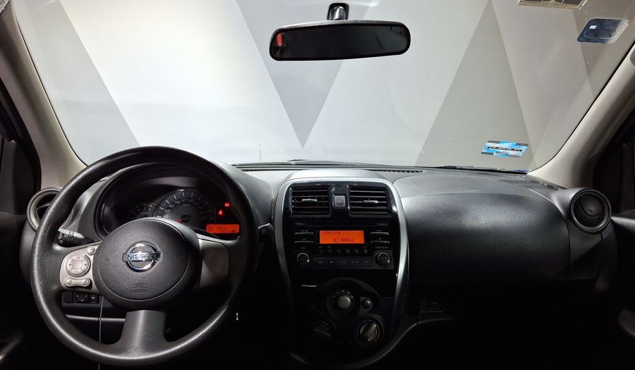 Nissan March 1.6 ADVANCE AT Hatchback 2015