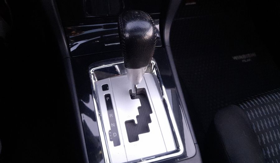 Mitsubishi Lancer 2.0 GLS AUTO Sedan 2013