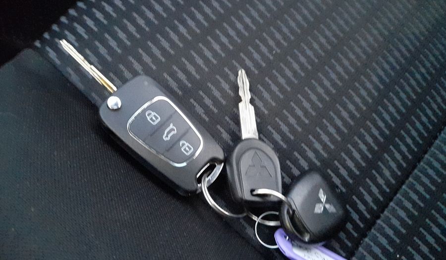 Mitsubishi Lancer 2.0 GLS AUTO Sedan 2013
