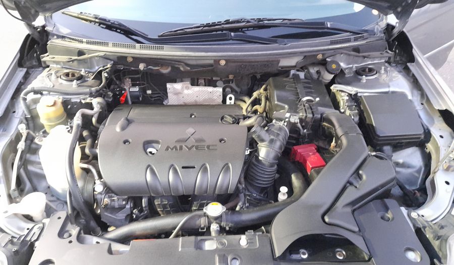 Mitsubishi Lancer 2.0 GLS AUTO Sedan 2013