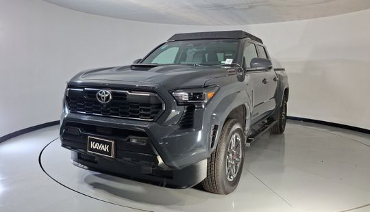 Toyota • Tacoma