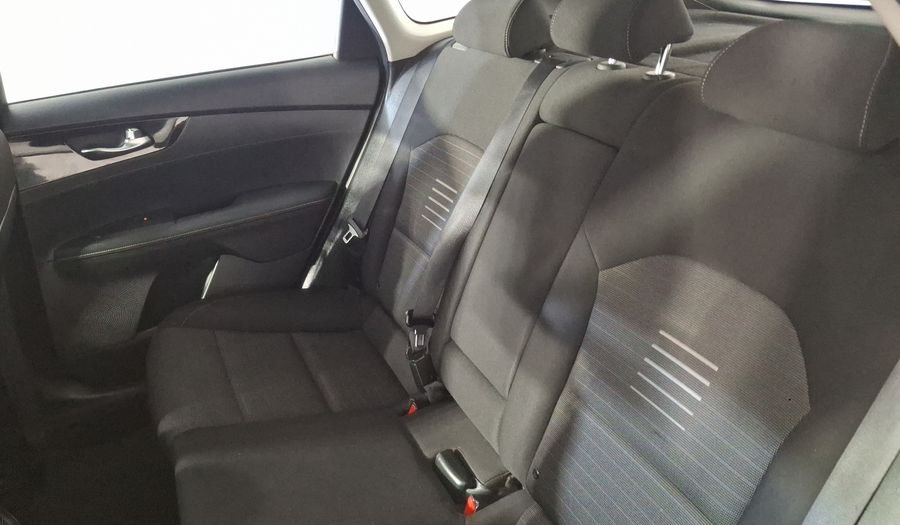 Kia Forte 2.0 EX Hatchback 2019