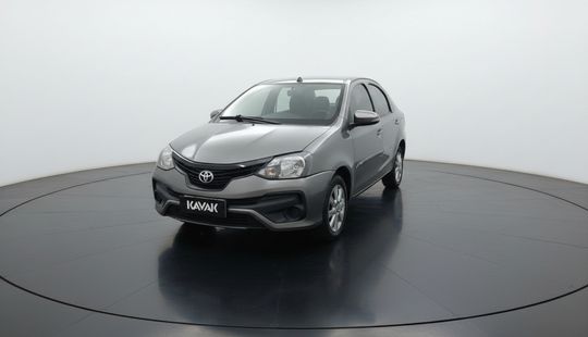 Toyota • Etios